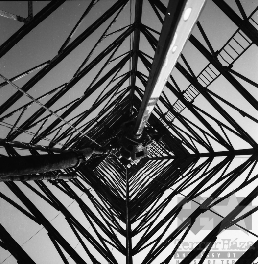 THM-BJ-02613 - Fúrótorony Kurdon az 1960-as években 