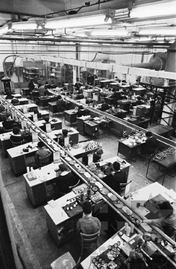 THM-BJ-02766 - Mechanikai Mérőműszerek Gyár szekszárdi üzeme az 1960-as években 