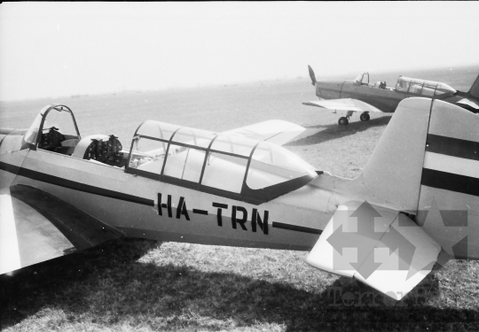 THM-BJ-02776 -  Őcsényi repülőtér az 1960-as években