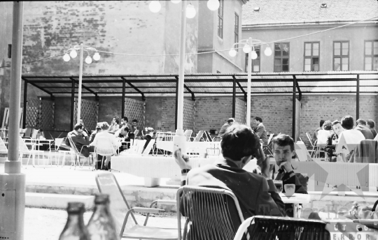 THM-BJ-02787 - Szekszárdi presszó az 1960-as években