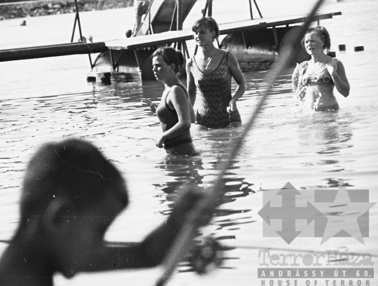 THM-BJ-02799 - Dombóvári nyaralás, nyári életkép az 1960-as években