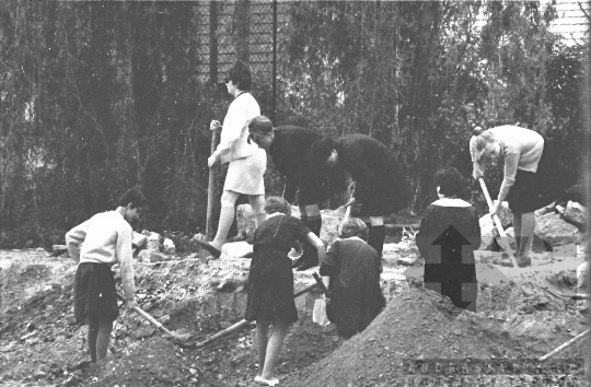 THM-BJ-02837 - Tamási diákok társadalmi munkája az 1960-as években 
