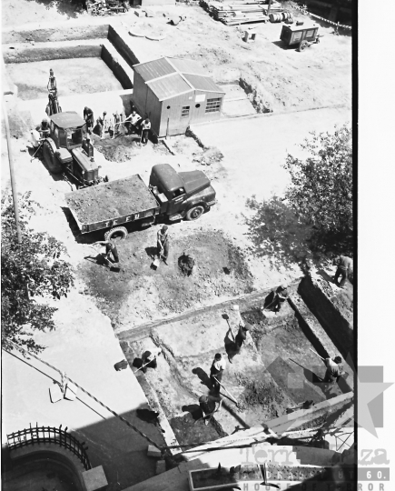 THM-BJ-02852 - Távfűtés bevezetése Szekszárdon az 1960-as években 
