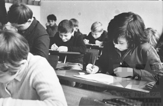 THM-BJ-02900 - Kajdacsi általános iskola az 1960-as években