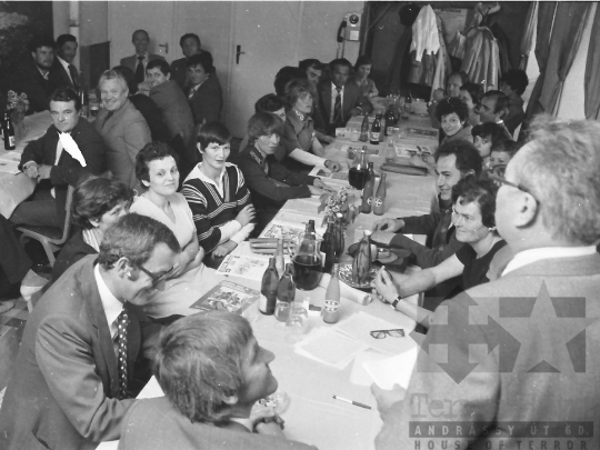 THM-BJ-03048 - Atléták találkozója Szekszárdon az 1970-es években