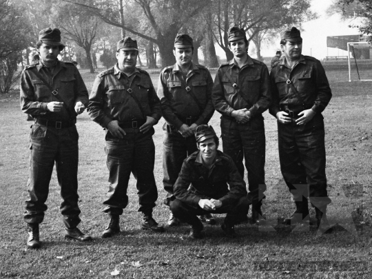 THM-BJ-03091 - Katonai cenzorok a balatonaligai pártüdülőben az 1970-es években 