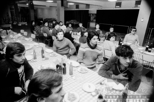 THM-BJ-03138 - Tolna megyei Hazafias Népfront értekezlete az 1980-as években 