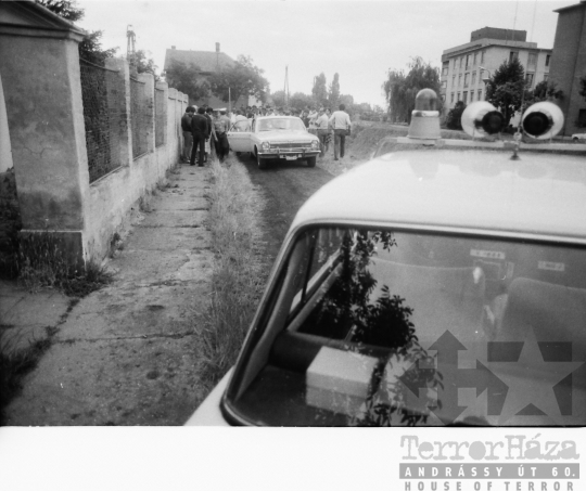 THM-BJ-03242 - Házbontásokat megelőző árverés Szekszárdon az 1980-as években