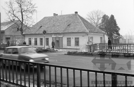 THM-BJ-03384 - Hármas híd környéke a bontás előtt Szekszárdon az 1970-es években