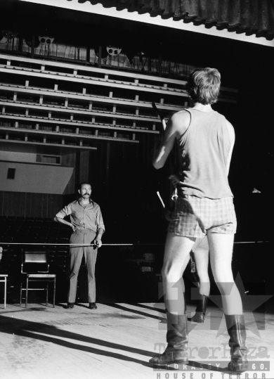 THM-BJ-03482 - Bartina néptánccsoport próbája Szekszárdon az 1970-es években