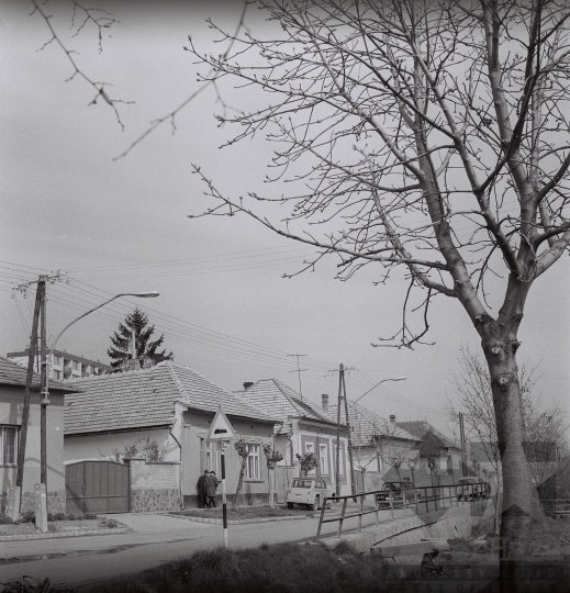 THM-BJ-03508 - Szekszárdi utcakép az 1970-es években