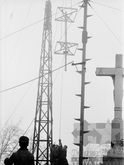 THM-BJ-03624 - Szekszárdi adótorony a Kálvária-dombon az 1960-as években 