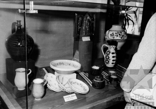 THM-BJ-03654 - Népművészeti kiállítás Pécsváradon az 1960-as években