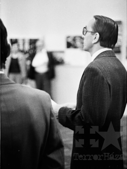 THM-BJ-03701 - Robert Capa-fotókiállítás a szekszárdi Béri Balogh Ádám Múzeumban az 1970-es években