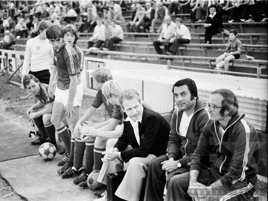 THM-BJ-03778 - Magyarország-Német Demokratikus Köztársaság ifjúsági futballmérkőzés Szekszárdon az 1970-es években 