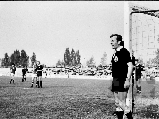 THM-BJ-03785 - Magyarország-Német Demokratikus Köztársaság ifjúsági futballmérkőzés Szekszárdon az 1970-es években 