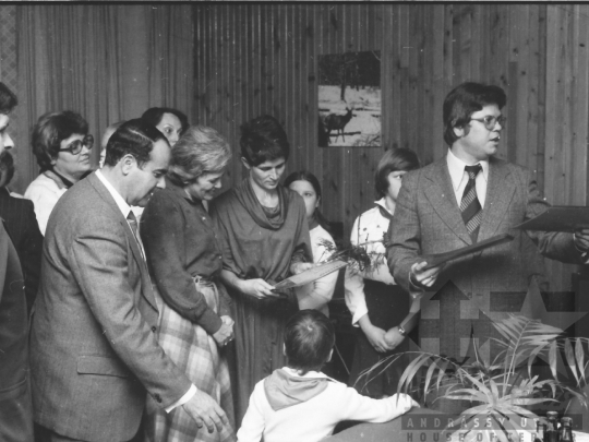 THM-BJ-03938 - Névadó ünnepség a szekszárdi BM klubban az 1980-as években