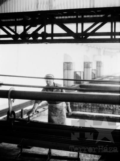 THM-BJ-04035 - Szekszárdi Mezőgazdasági Gépjavító Vállalat az 1980-as években 