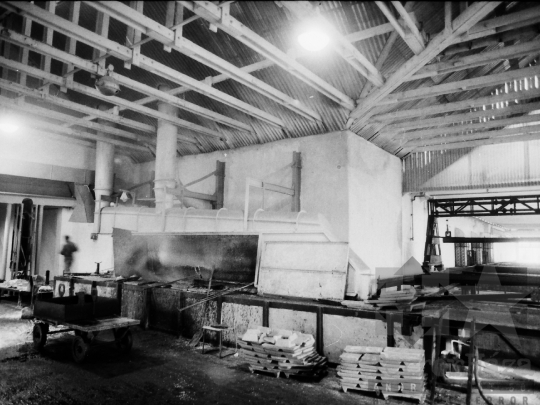 THM-BJ-04039 - Szekszárdi Mezőgazdasági Gépjavító Vállalat az 1980-as években 