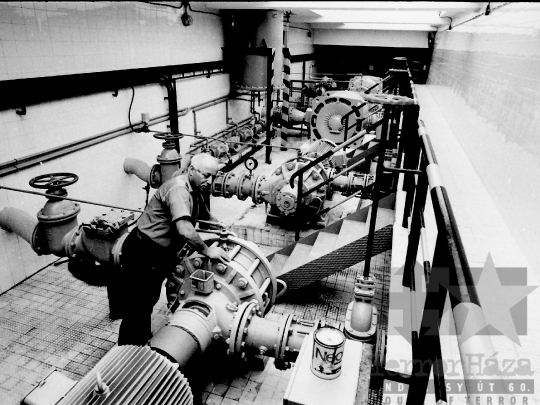THM-BJ-04203 - A mözsi termelőszövetkezet vízműve az 1980-as években 