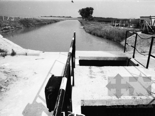 THM-BJ-04205a - A mözsi termelőszövetkezet vízműve az 1980-as években 