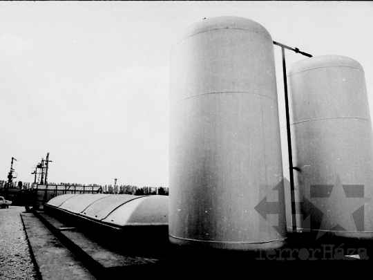 THM-BJ-04206 - A mözsi termelőszövetkezet vízműve az 1980-as években 