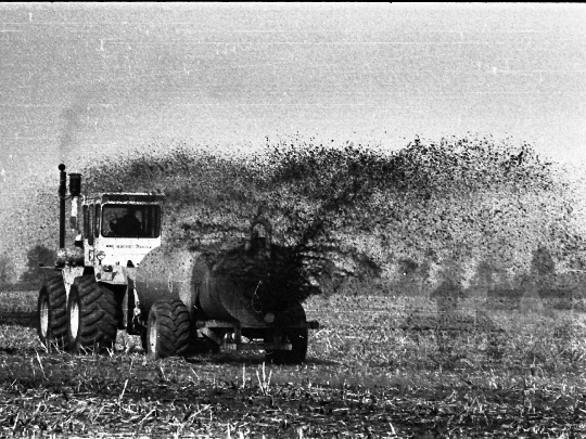 THM-BJ-04293 - Hígtrágyázási bemutató az 1980-as években 