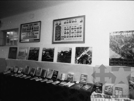 THM-BJ-04303 - Mezőgazdasági könyvhónap megnyitója Szekszárdon az 1980-as években