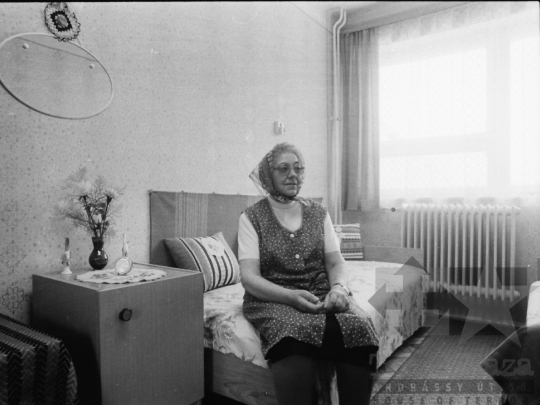 THM-BJ-04454 - Decsi idősek otthona az 1980-as években