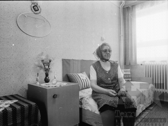 THM-BJ-04455 - Decsi idősek otthona az 1980-as években