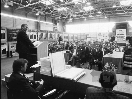 THM-BJ-04555 - A Kukoricatermesztési Szocialista Együttműködés rendezvénye Szekszárdon az 1980-as években 