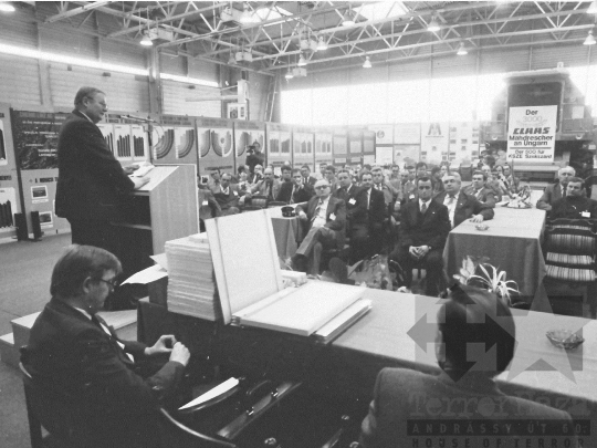 THM-BJ-04555a - A Kukoricatermesztési Szocialista Együttműködés rendezvénye Szekszárdon az 1980-as években 