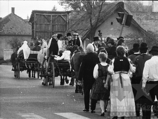 THM-BJ-04594 - Kardos Györgyi néptáncos esküvője Szekszárdon az 1980-as években