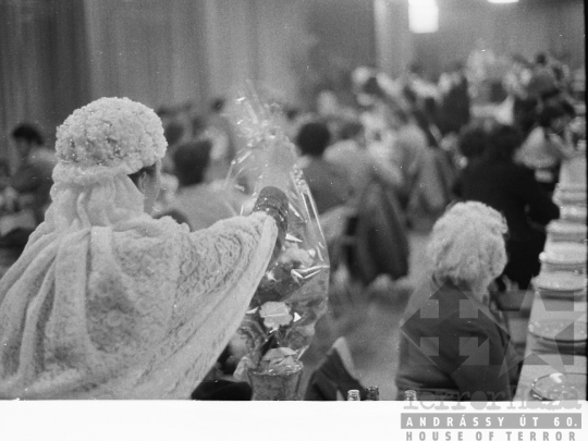THM-BJ-04599 - Kardos Györgyi néptáncos esküvője Szekszárdon az 1980-as években