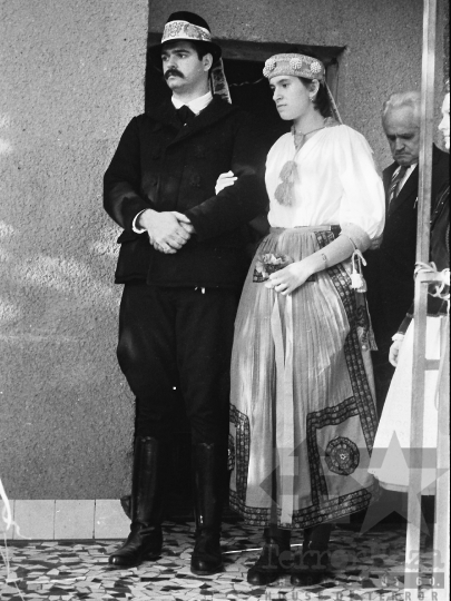 THM-BJ-04604 - Kardos Györgyi néptáncos esküvője Szekszárdon az 1980-as években
