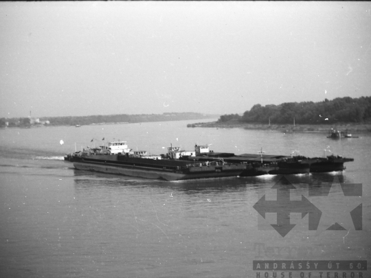 THM-BJ-04817 - Duna Dunaföldvárnál az 1970-es években