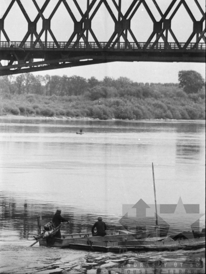 THM-BJ-05217 - Dunaföldvári Duna-part  az 1970-es években