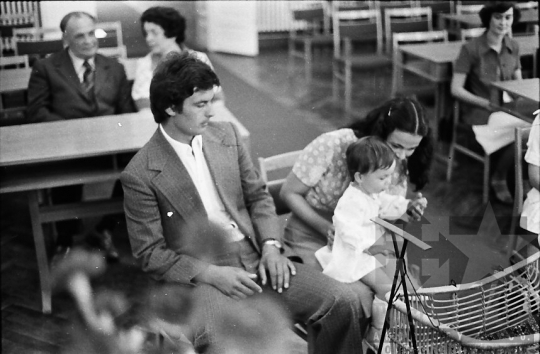 THM-BJ-05291 - Névadó ünnepség Szekszárd Városi Tanácsban az 1970-es években