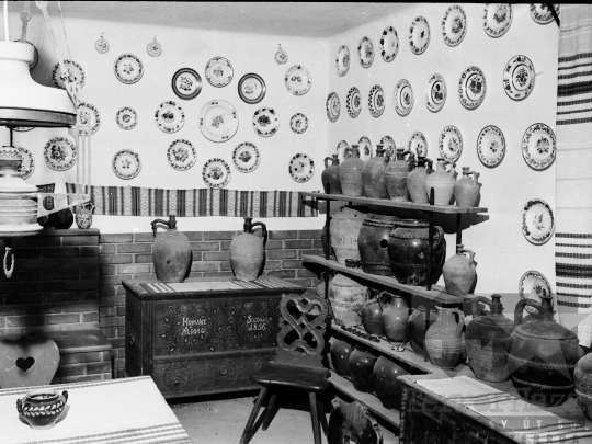 THM-BJ-05353 - Néprajzi gyűjtemény Bölcskén az 1970-es években  