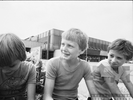 THM-BJ-05482 - Nyári szüneti Szekszárdon az 1980-as években