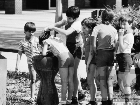 THM-BJ-05498 - Szekszárdi strand az 1980-as években