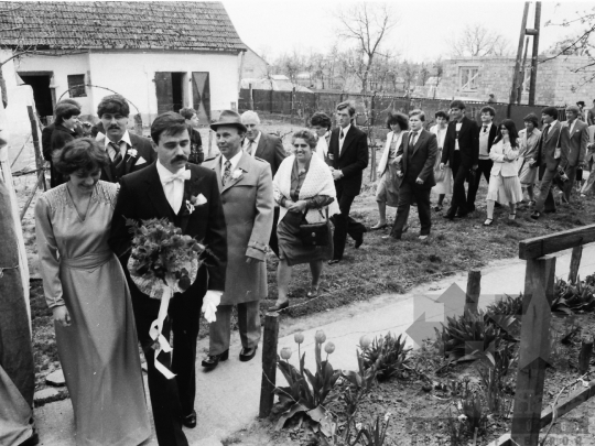 THM-BJ-05526 - Falusi esküvő Szálkán az 1980-as években