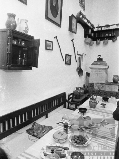 THM-BJ-05712 - Mórágyi pincészet az 1980-as években 