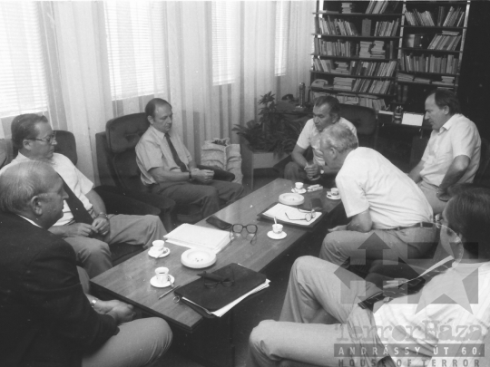THM-BJ-05745 - Keletnémet delegáció Szekszárdon az 1980-as években 