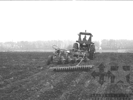 THM-BJ-05924 - Mezőgazdasági munkálatok Faddon az 1970-es években 
