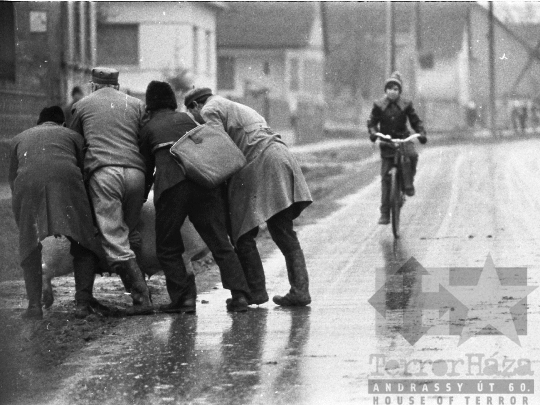 THM-BJ-05933 -  Falusi életkép Zombán az 1970-es években