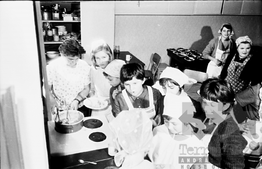 THM-BJ-05996 - Politechnikai oktatás a szekszárdi Béla király téri általános iskolában az 1960-as években