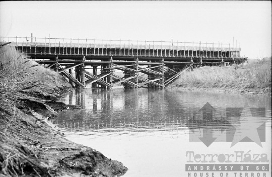 THM-BJ-06060 - Hídépítés Tolnanémedinél az 1960-as években