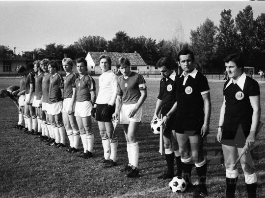 THM-BJ-06121 - Magyarország-Német Demokratikus Köztársaság futballmérkőzése Bonyhádon az 1970-es években