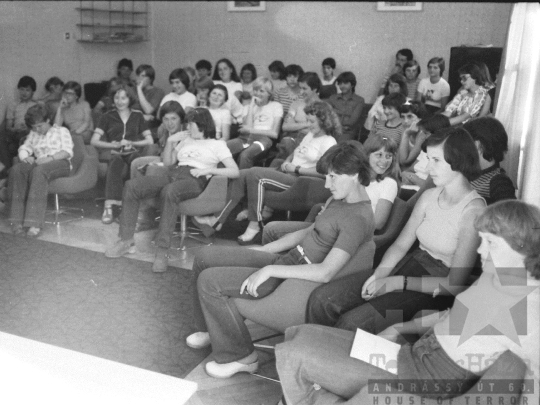 THM-BJ-06205 - Szekszárd-palánki mezőgazdasági technikum az 1970-es években 